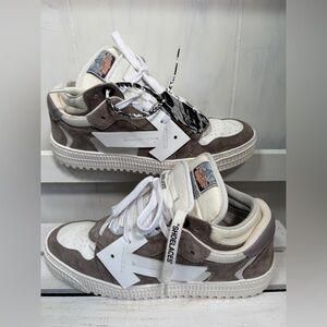 Off-White Off-Court 3.0 Floating Arrow White Grey Wmn's 40/9 Men's 7 Floor Model